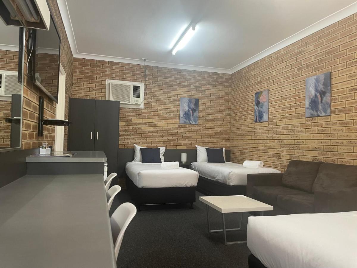 Blue Violet Motor Inn Toowoomba Exterior foto