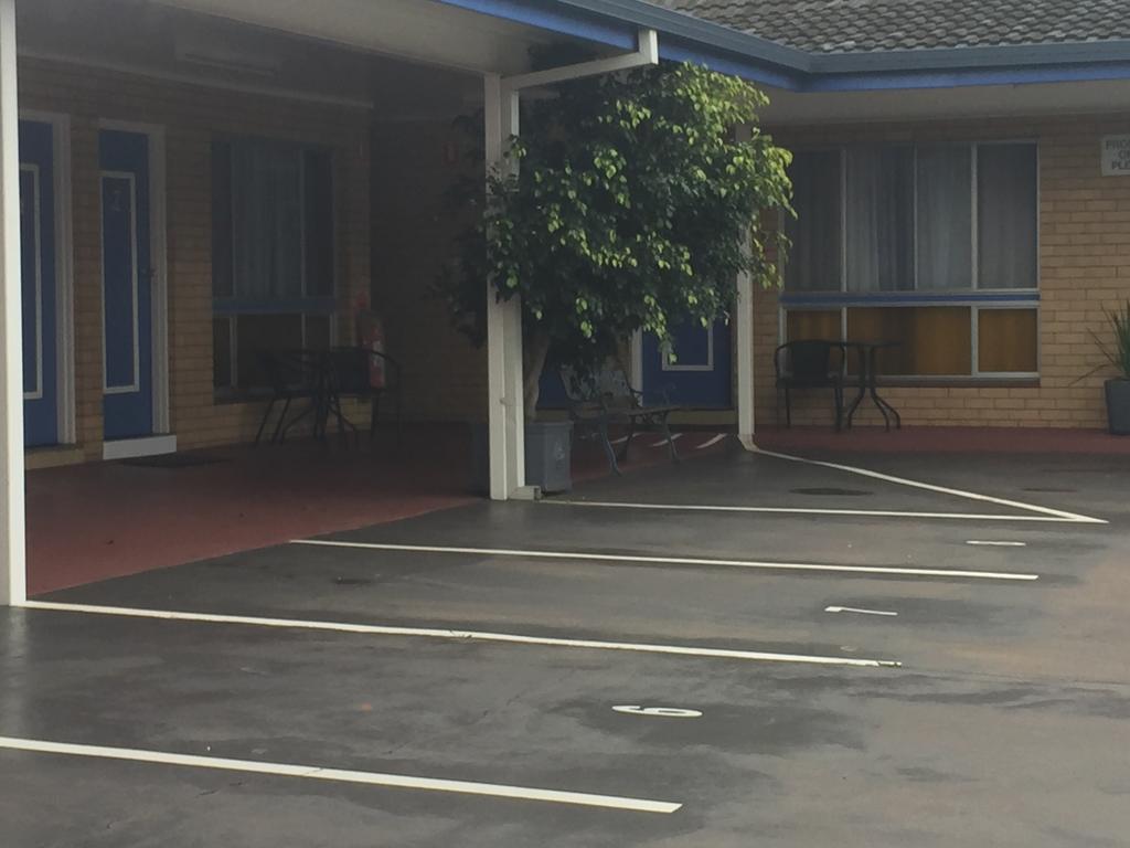 Blue Violet Motor Inn Toowoomba Exterior foto
