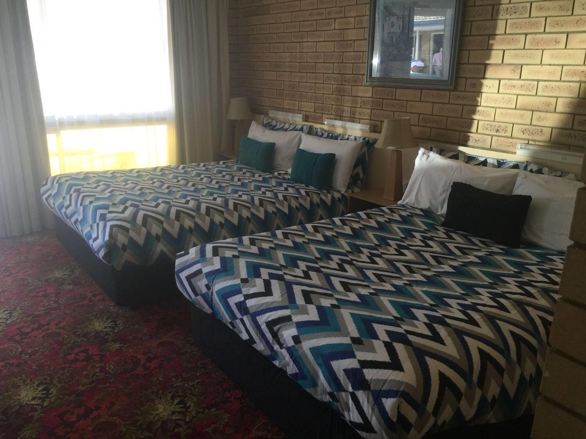 Blue Violet Motor Inn Toowoomba Exterior foto